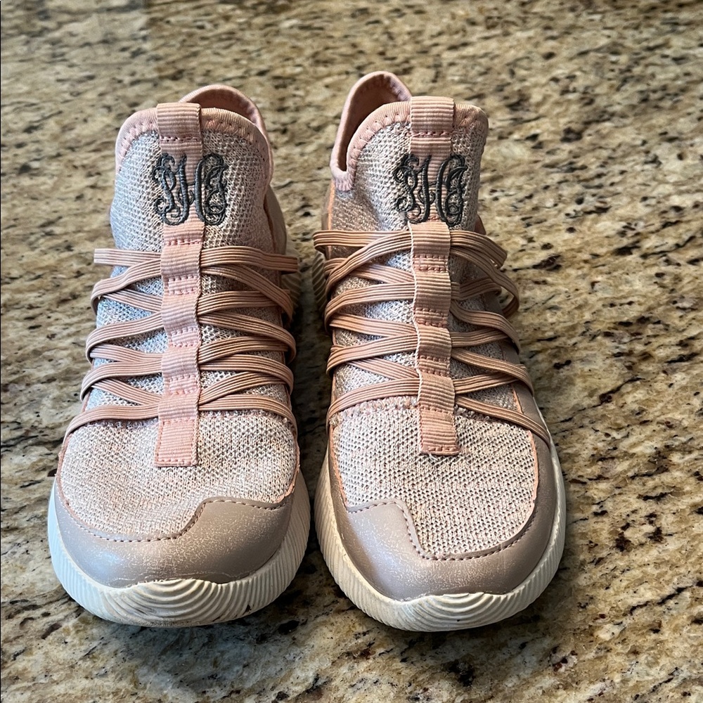Stylish Pink Women's Sneakers